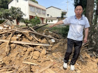 绵阳一村民在外务工家中老宅被拆，镇政府回应：系施工方误拆