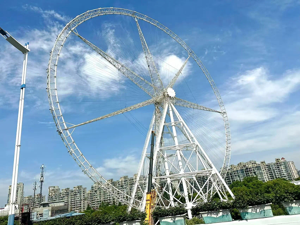 上海锦江乐园摩天轮正在拆除中，预计5月底6月初拆完  第1张